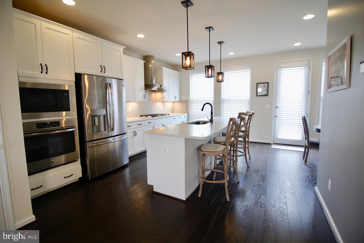 GATEWAY COMMONS - STONE RIDGE - Residential