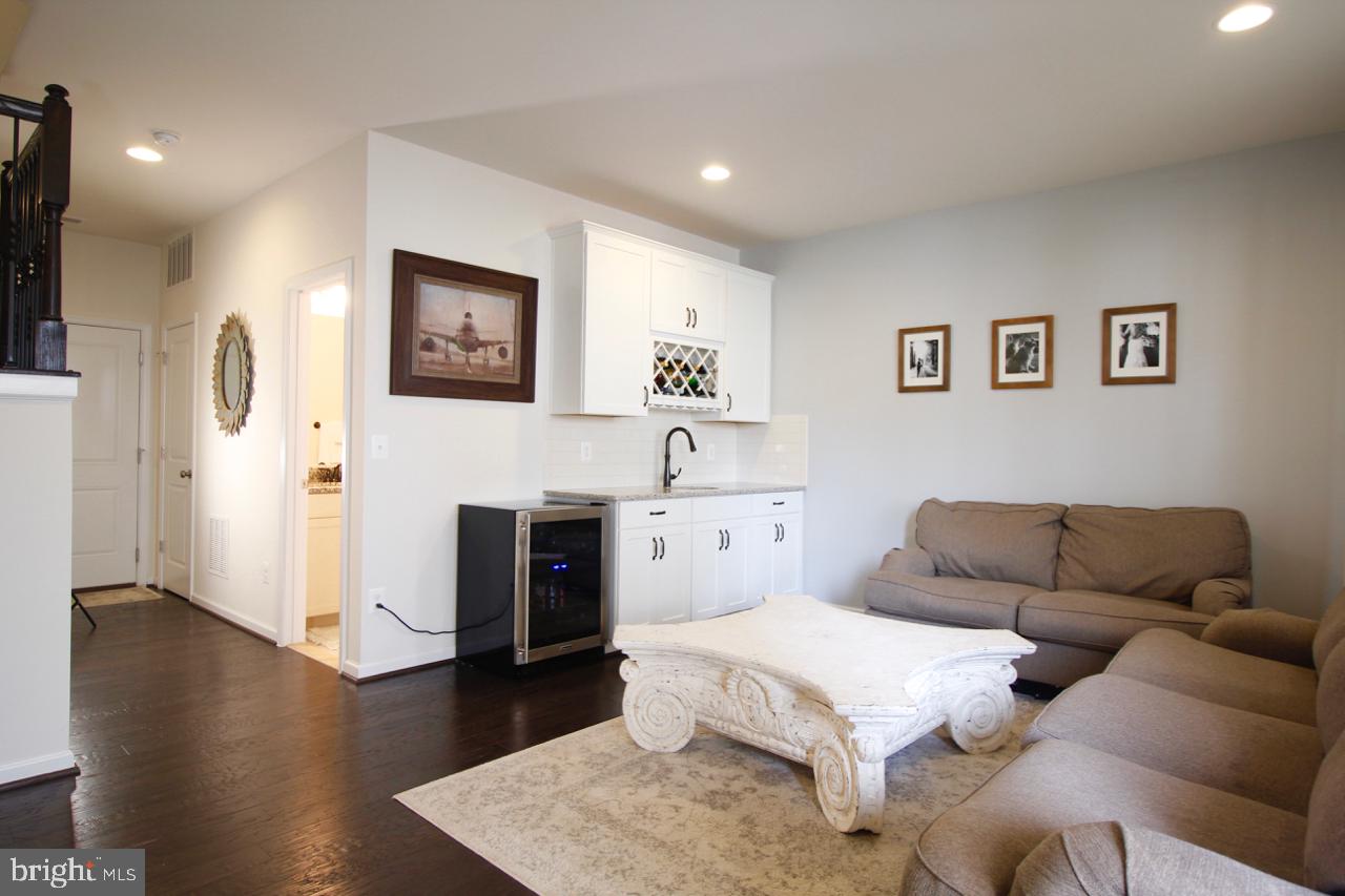 GATEWAY COMMONS - STONE RIDGE - Residential