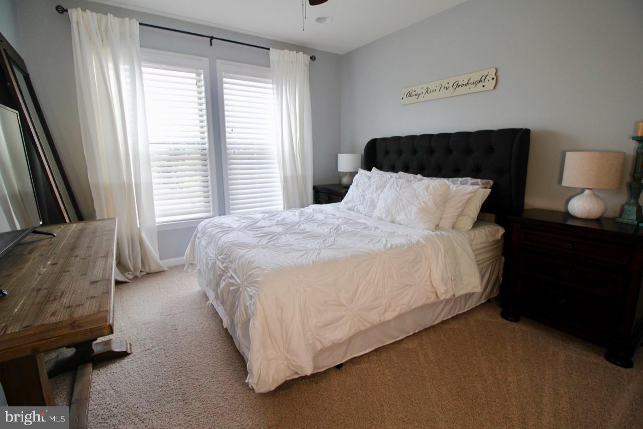 GATEWAY COMMONS - STONE RIDGE - Residential