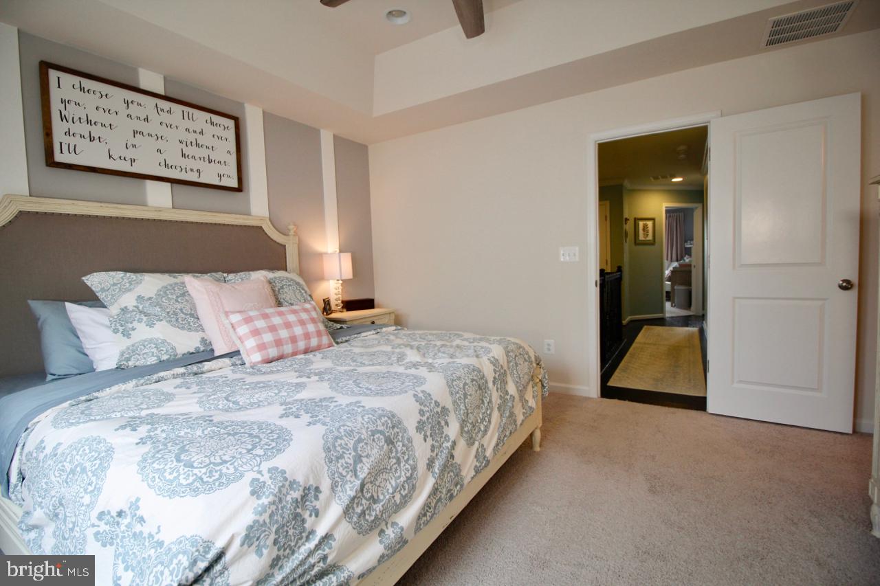 GATEWAY COMMONS - STONE RIDGE - Residential