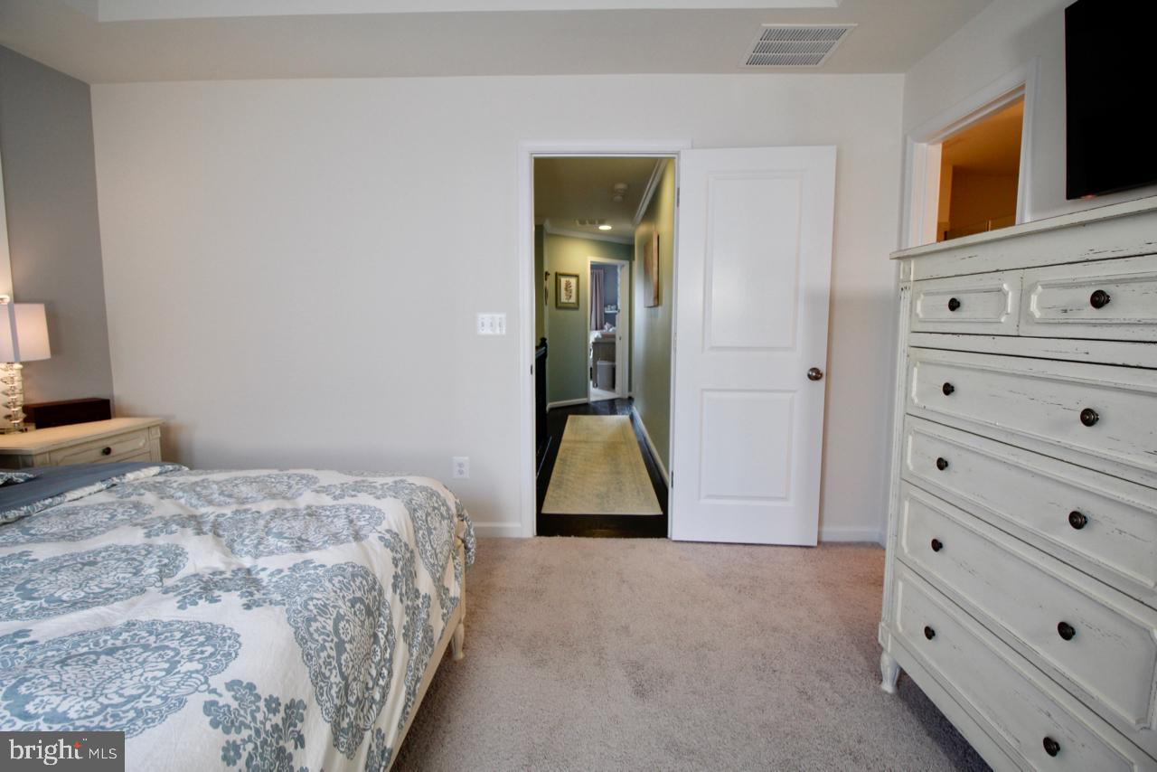 GATEWAY COMMONS - STONE RIDGE - Residential