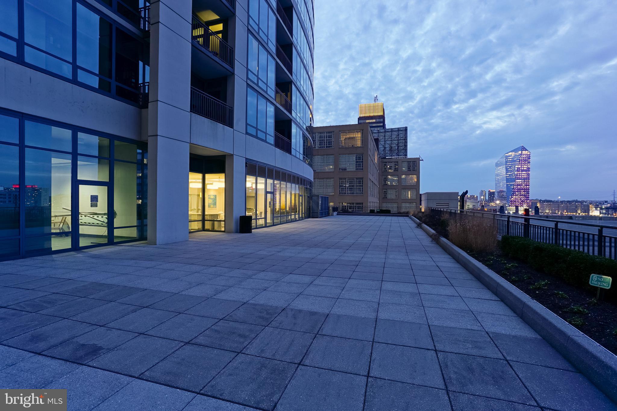 CENTER CITY - Residential