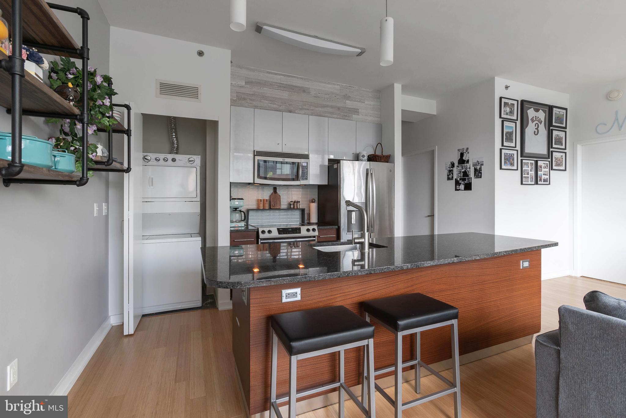 CENTER CITY - Residential