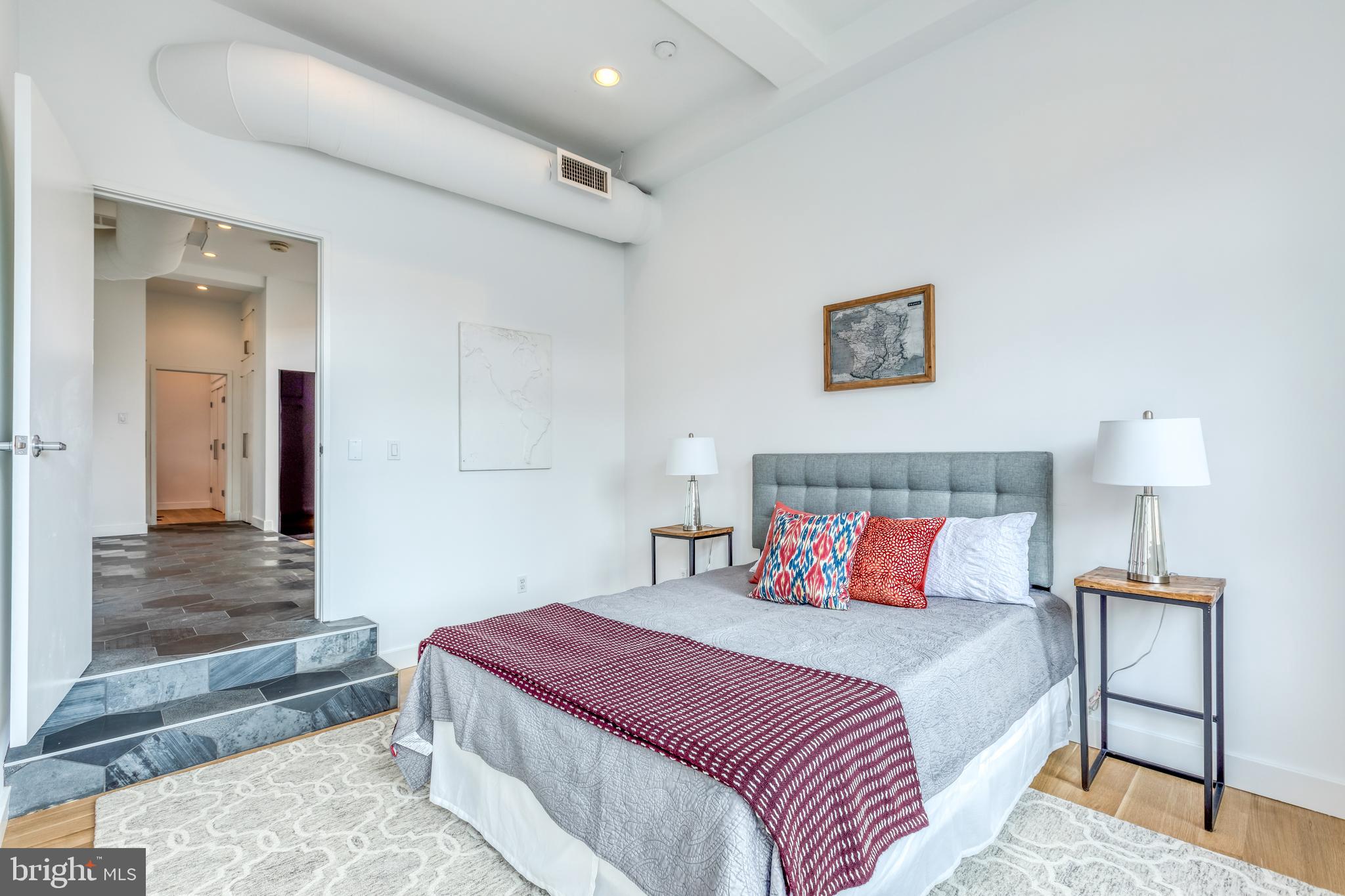 OLD CITY - Residential