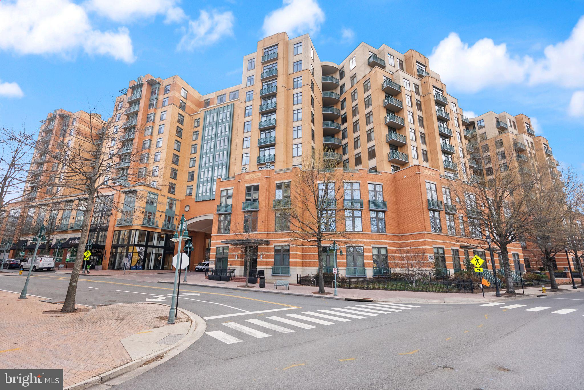 2720 S ARLINGTON MILL DRIVE 915