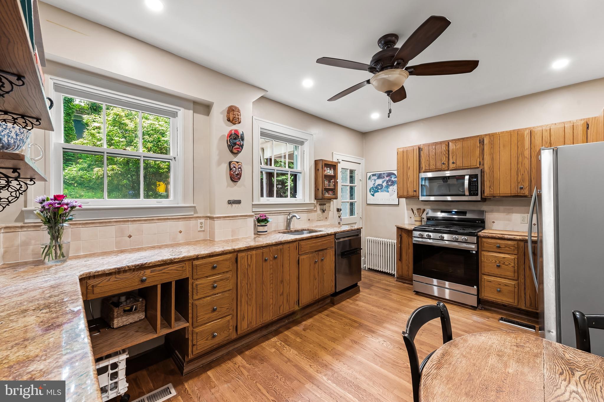 ROLAND PARK - Residential