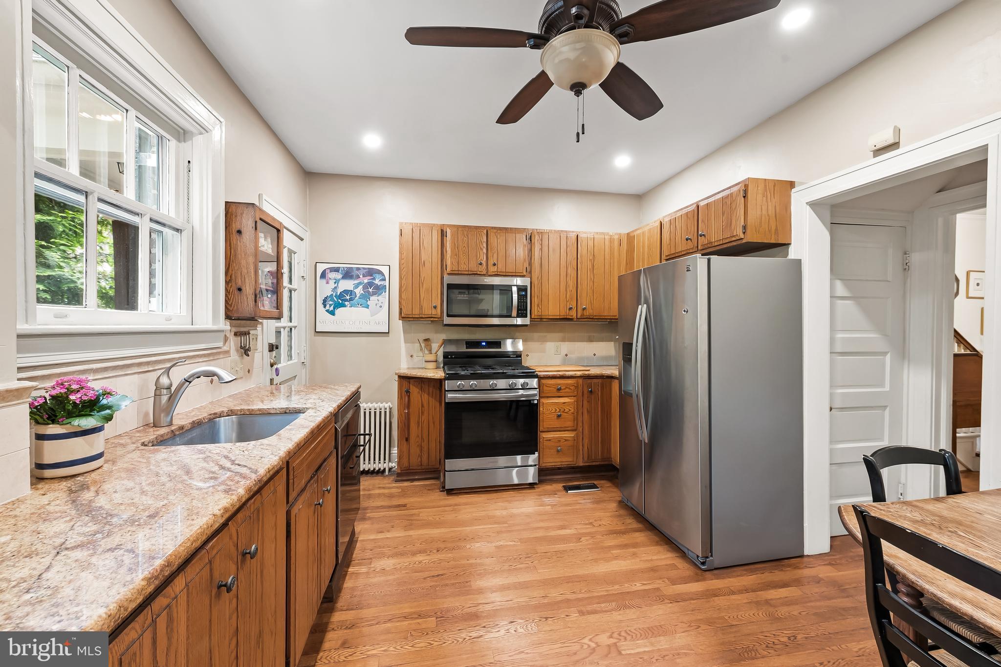ROLAND PARK - Residential