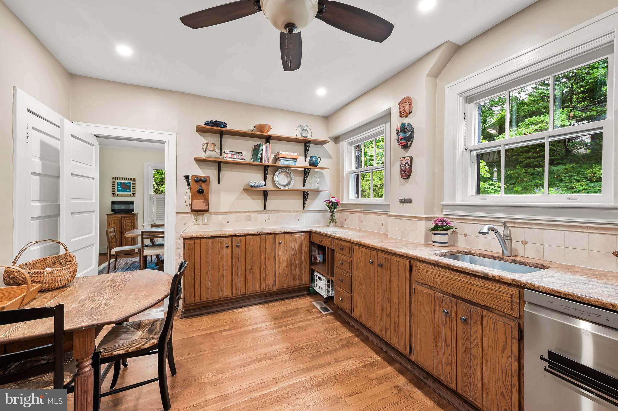 ROLAND PARK - Residential