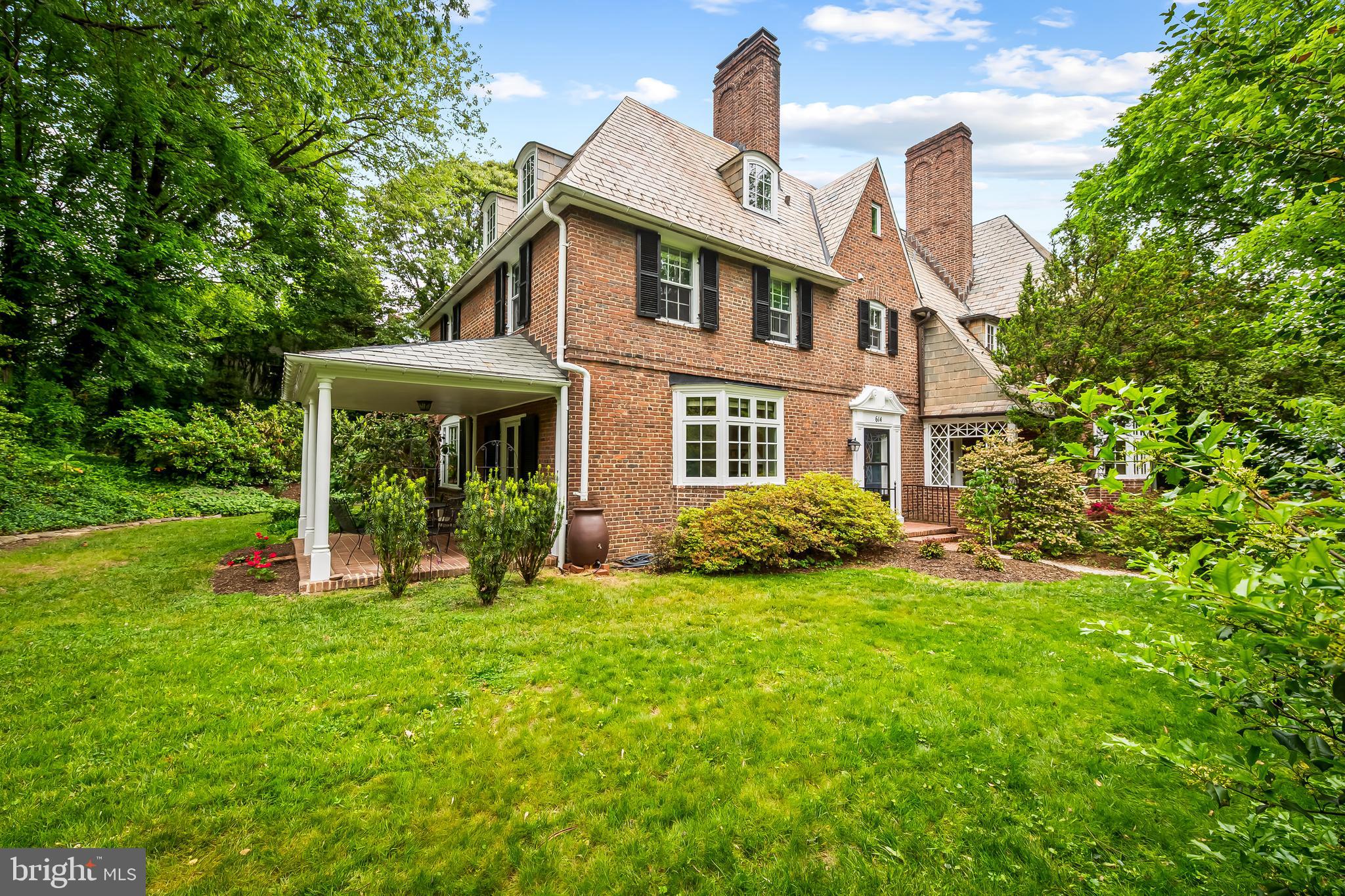 ROLAND PARK - Residential