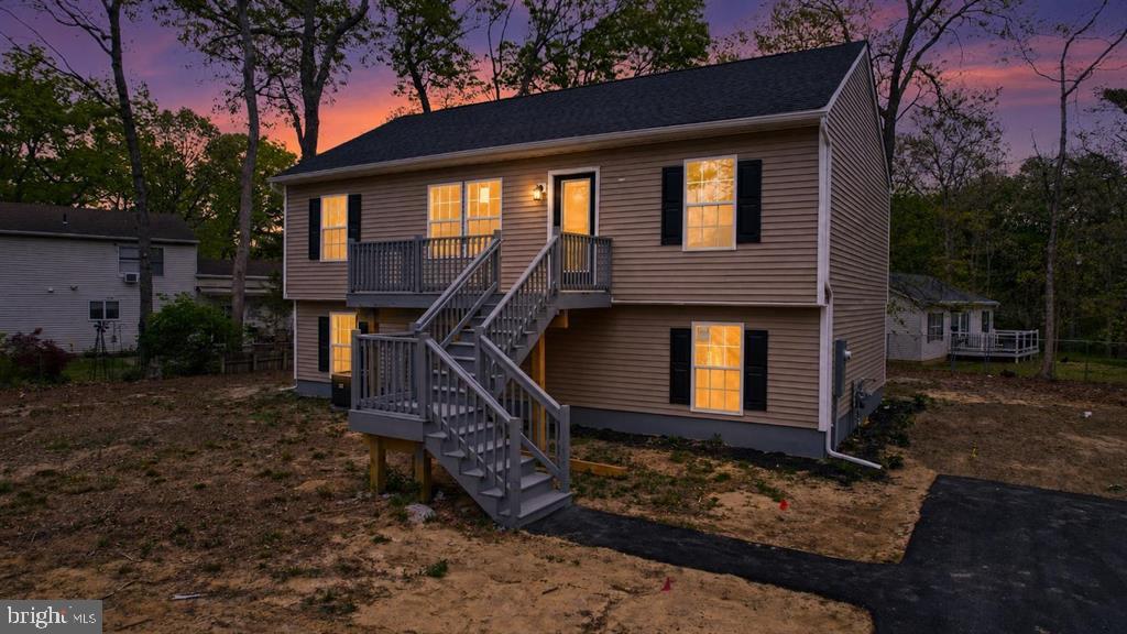 5609 BRIARWOOD DRIVE