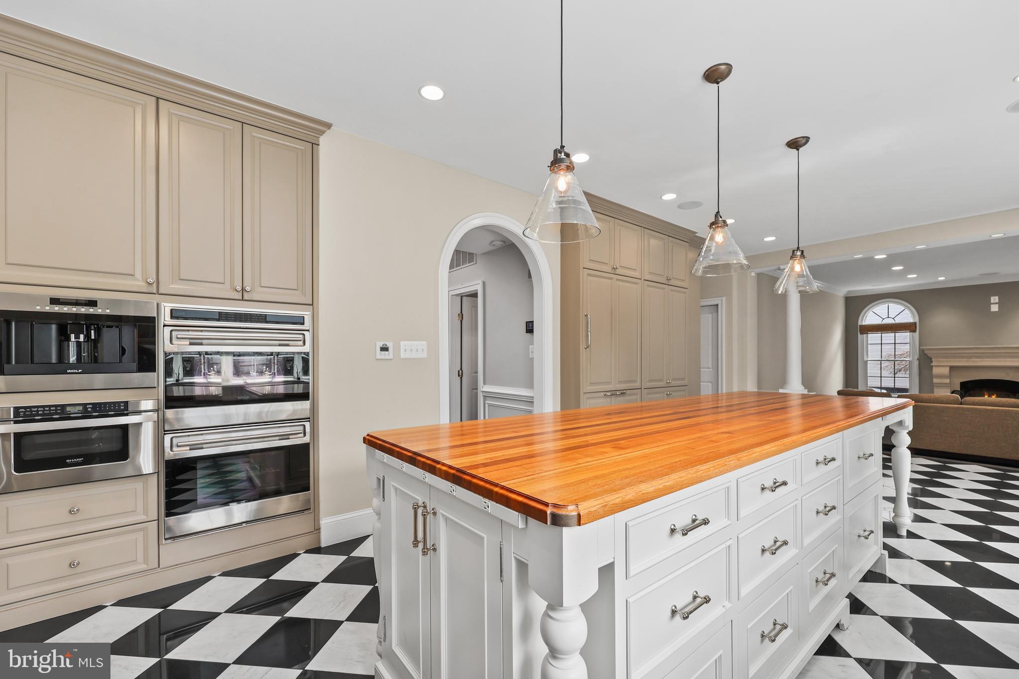 POTOMAC LAKES - Residential