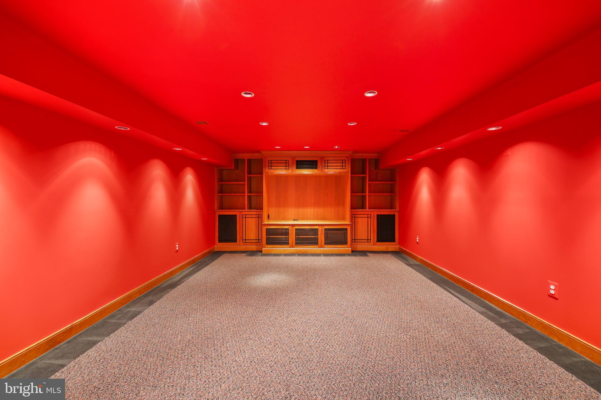 POTOMAC LAKES - Residential