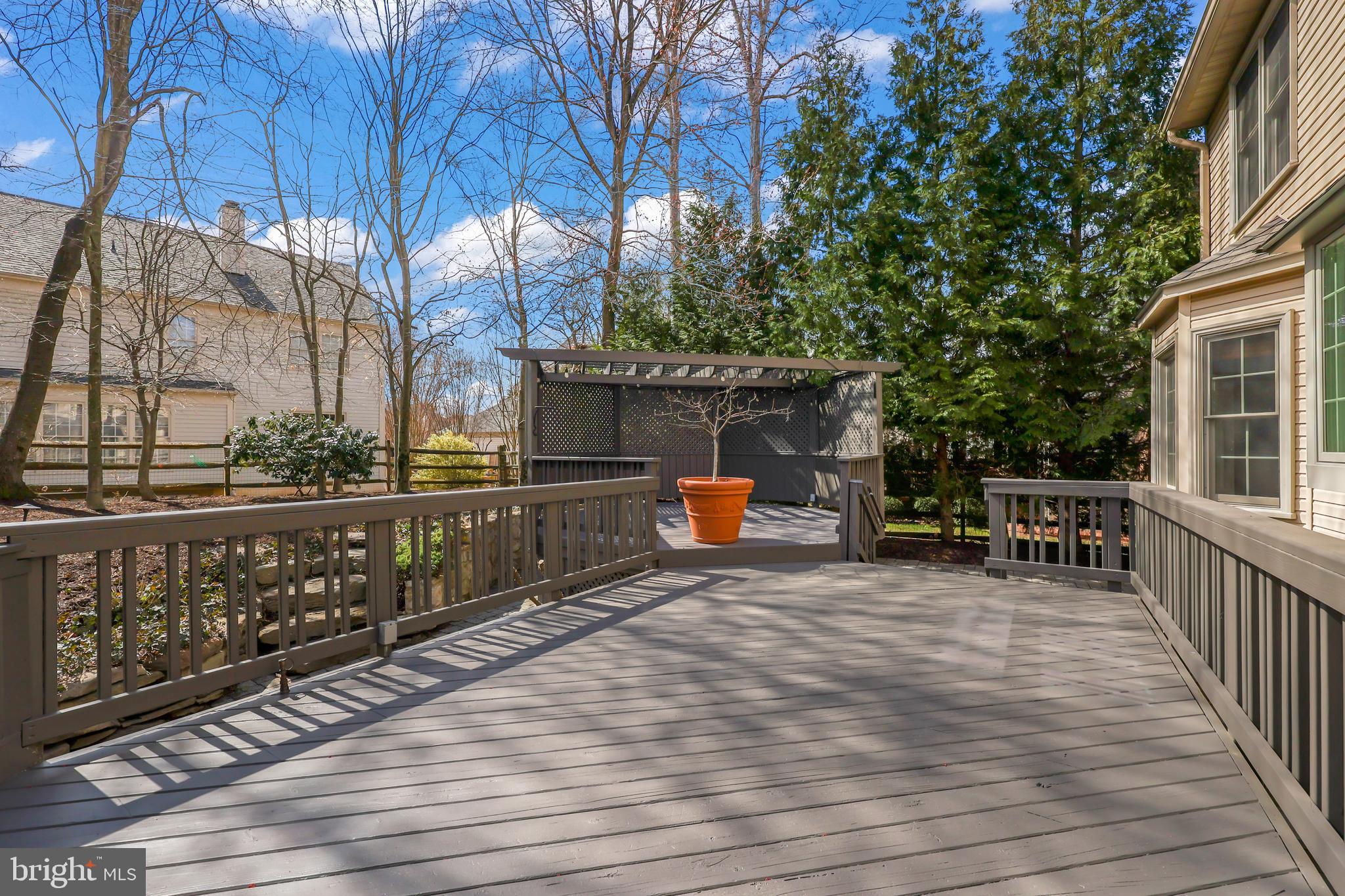 POTOMAC LAKES - Residential