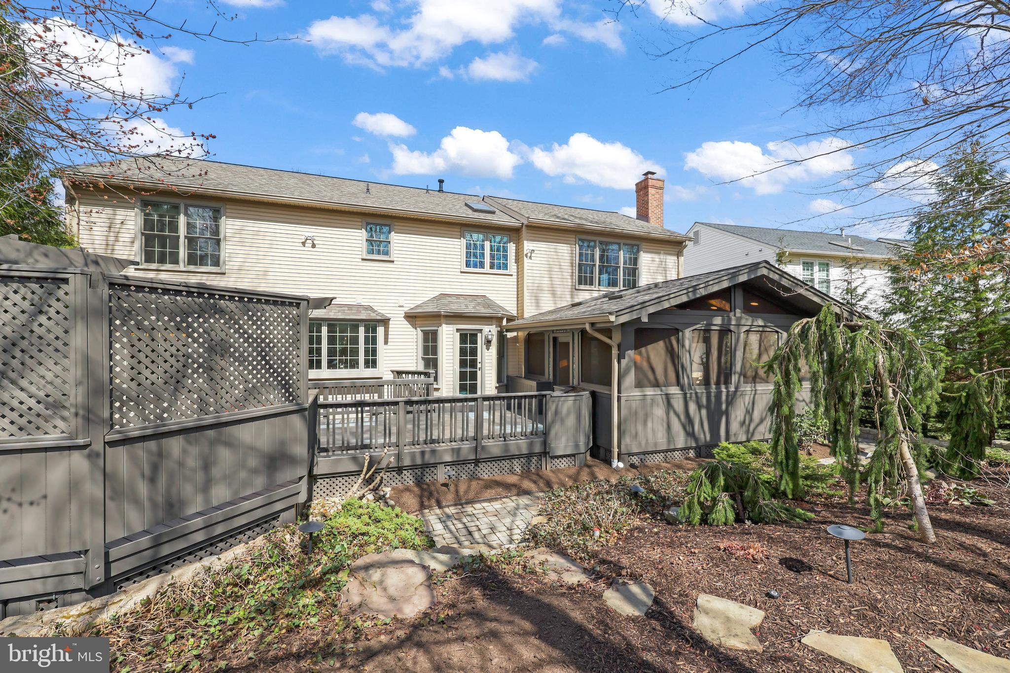 POTOMAC LAKES - Residential