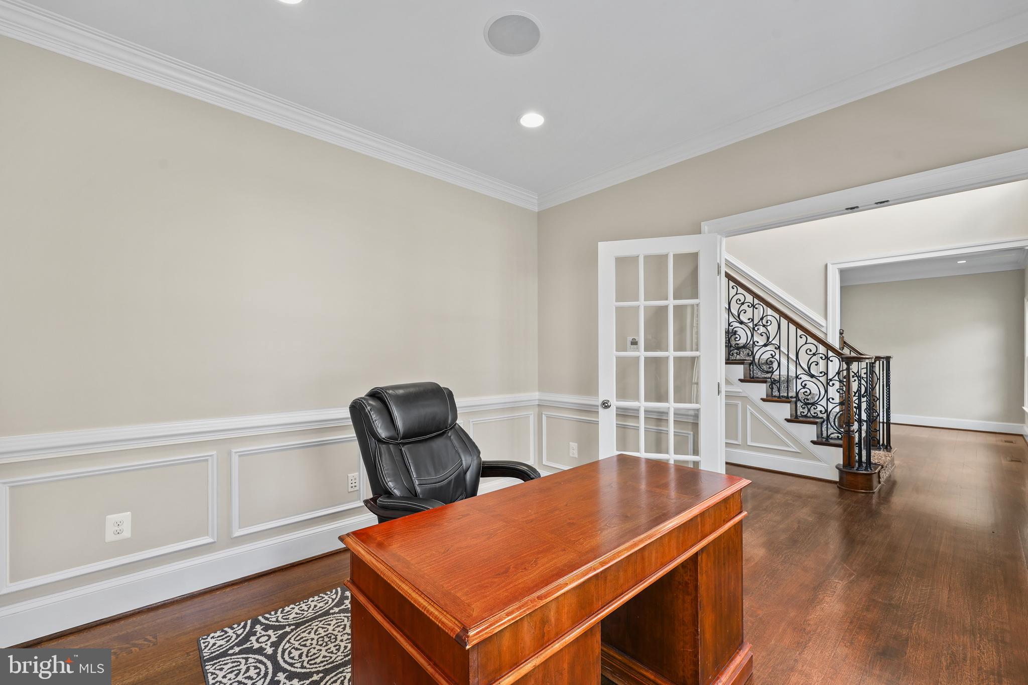 POTOMAC LAKES - Residential