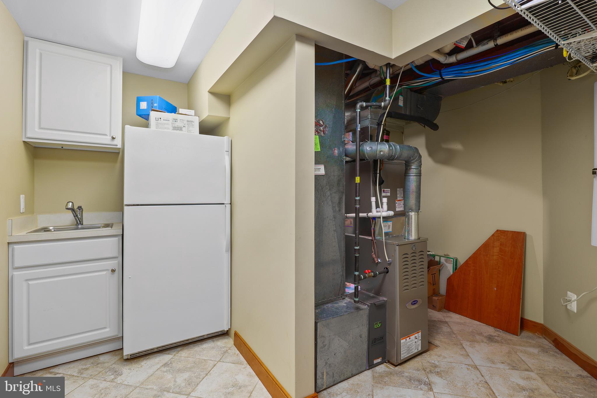 POTOMAC LAKES - Residential