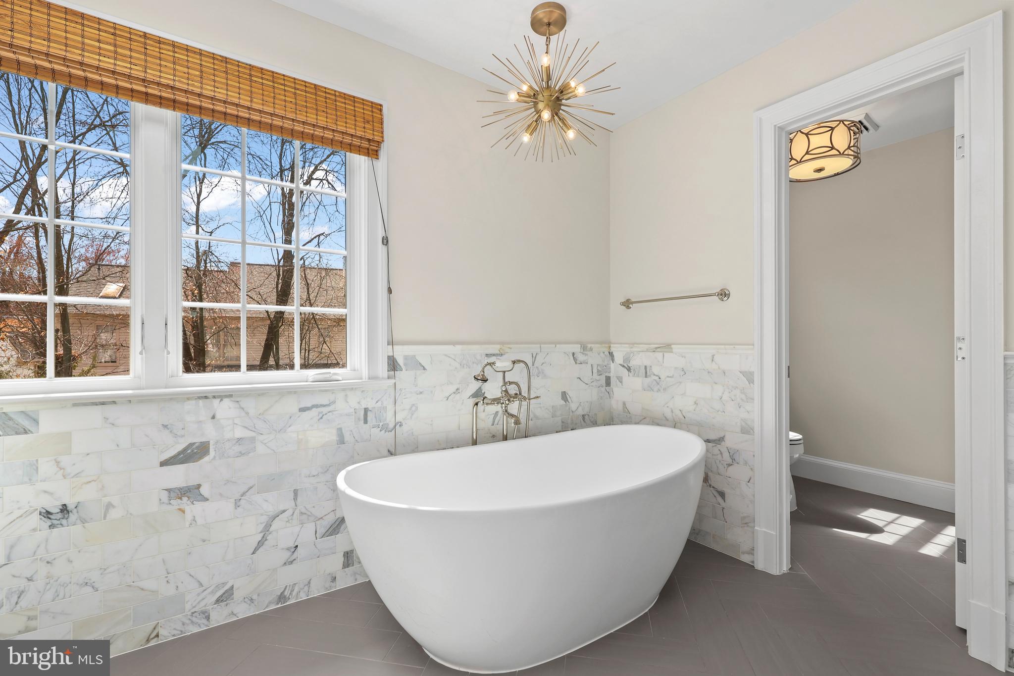 POTOMAC LAKES - Residential