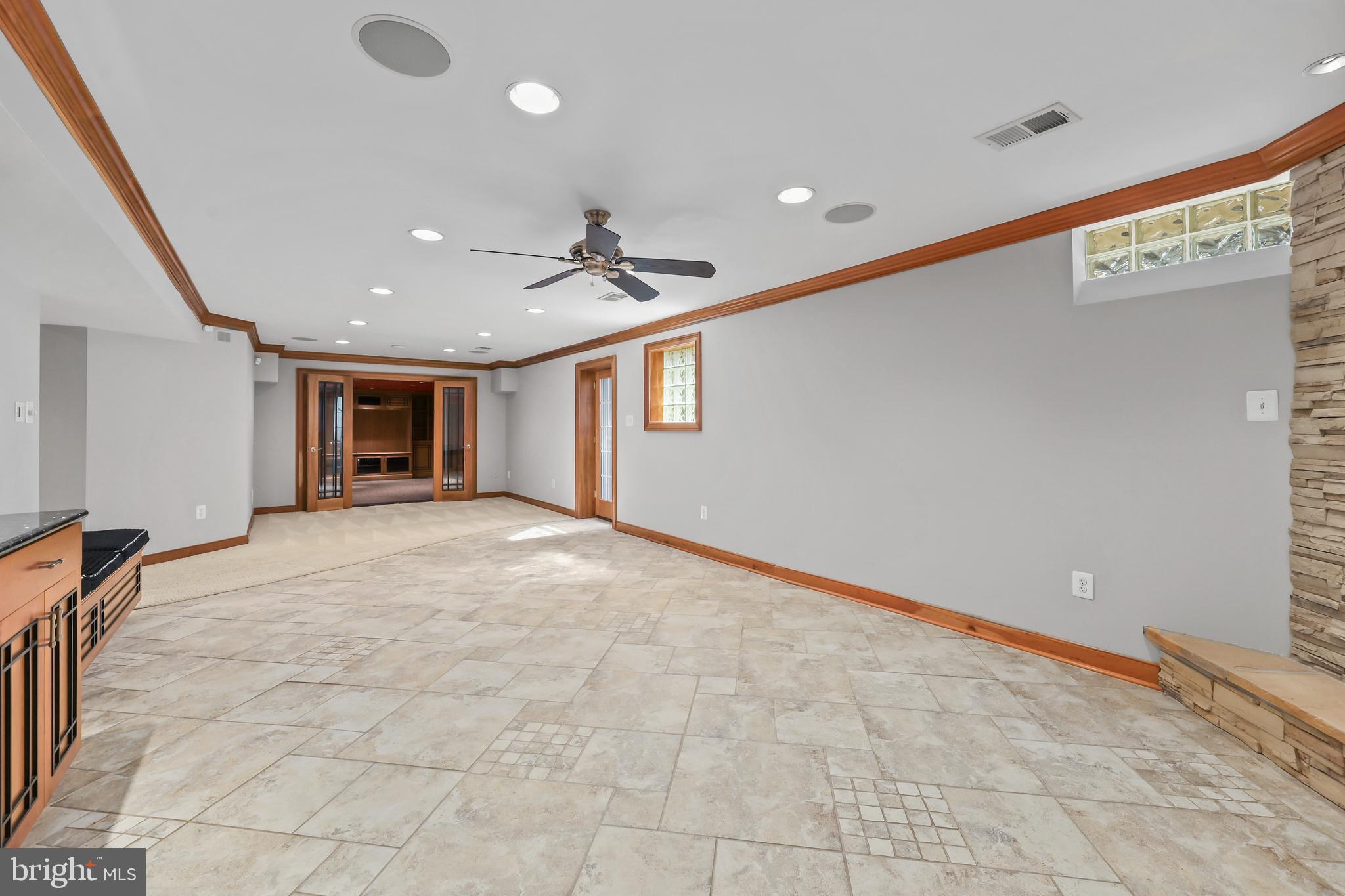 POTOMAC LAKES - Residential