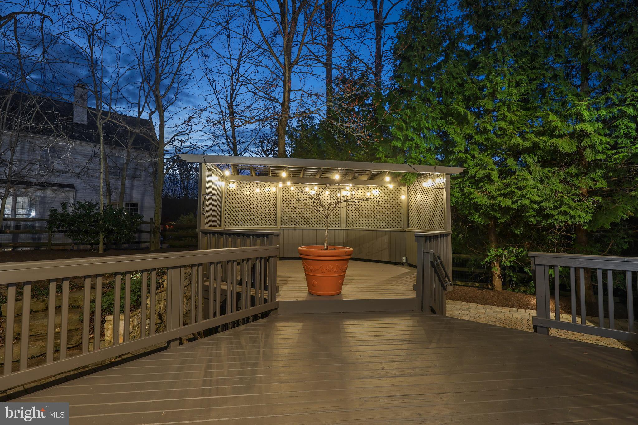 POTOMAC LAKES - Residential