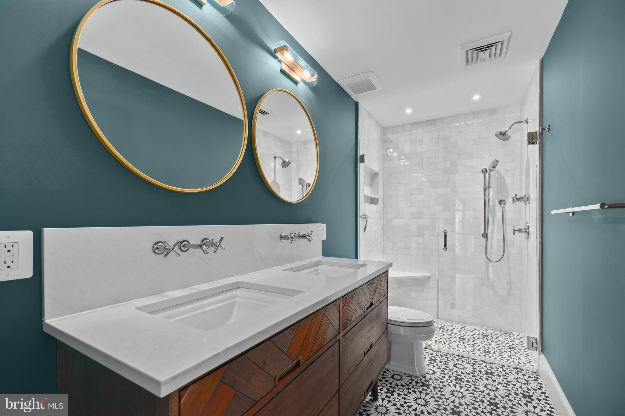 POTOMAC LAKES - Residential