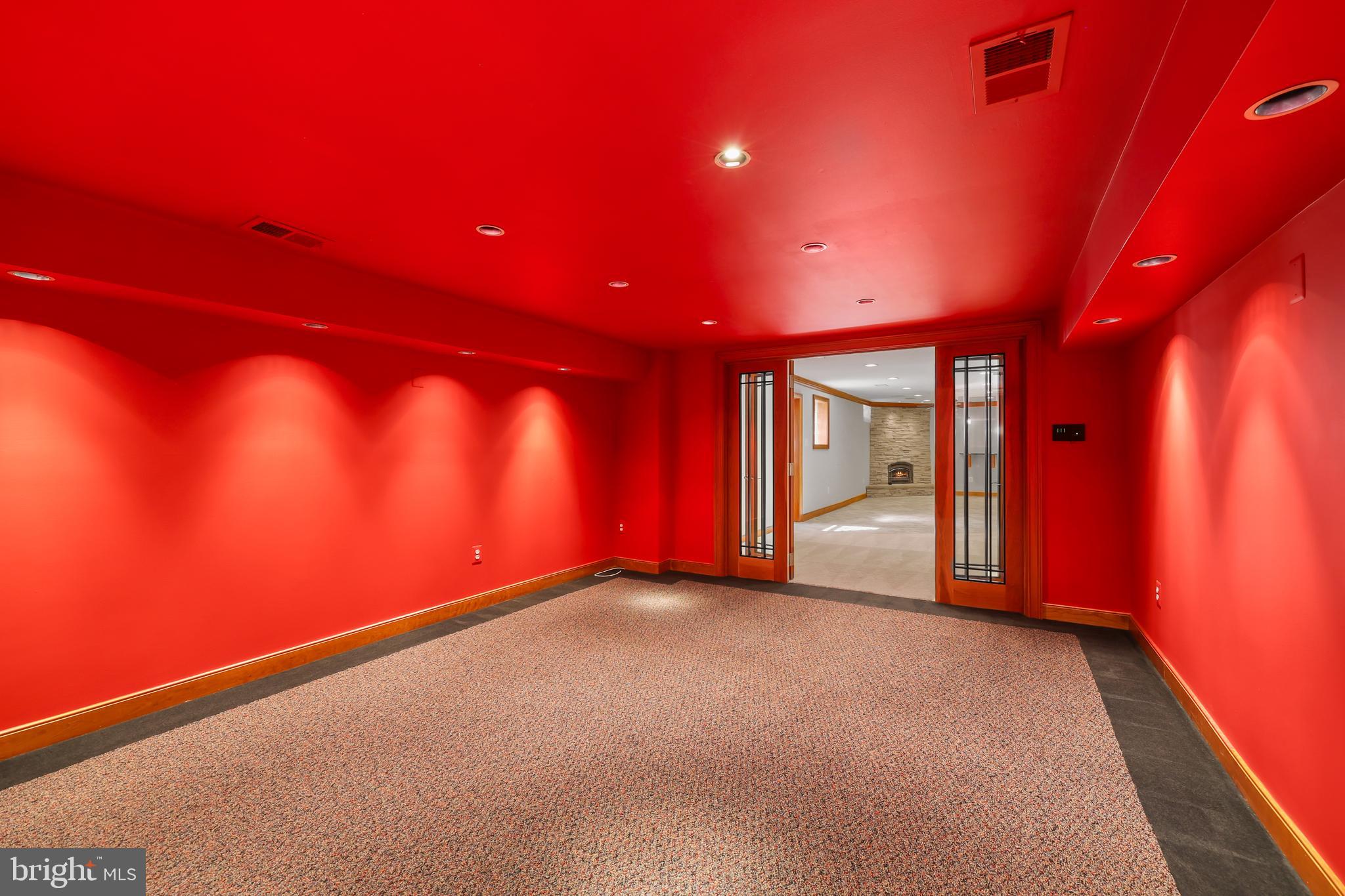 POTOMAC LAKES - Residential