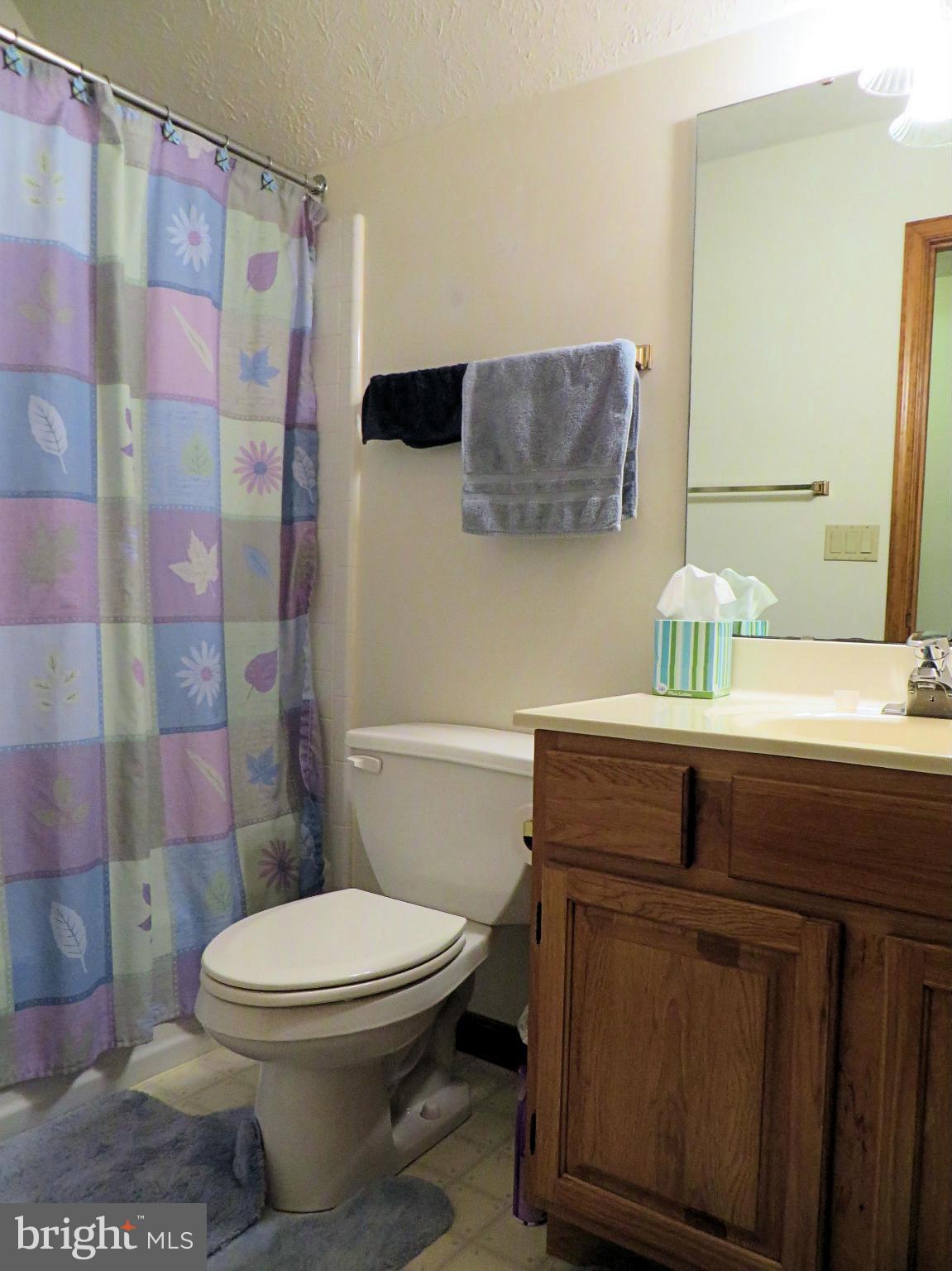 SYCAMORE HOLLOW OF WLDWD - Residential Lease