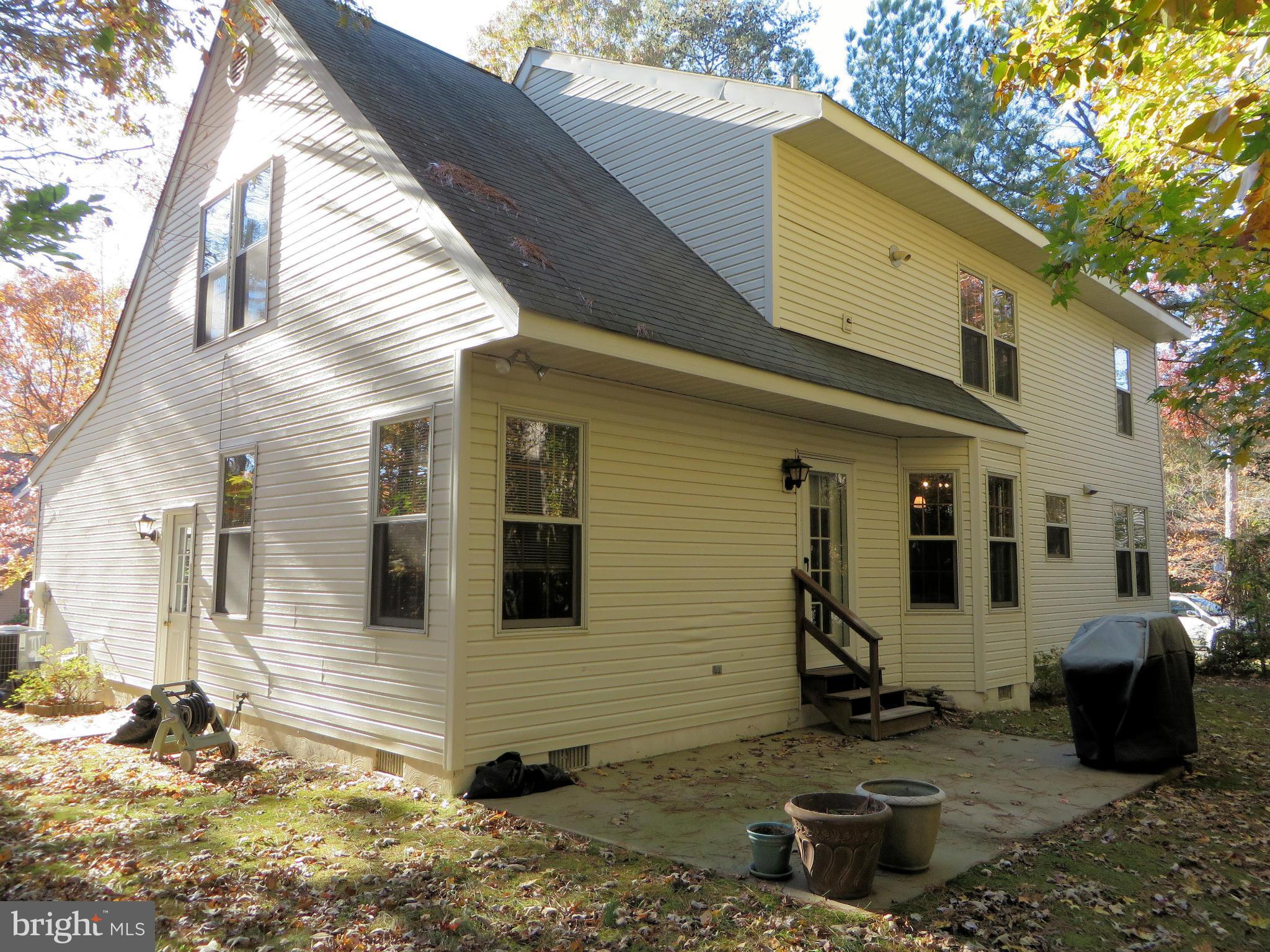 SYCAMORE HOLLOW OF WLDWD - Residential Lease