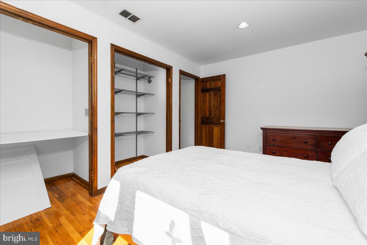 WYNNEWOOD - Residential