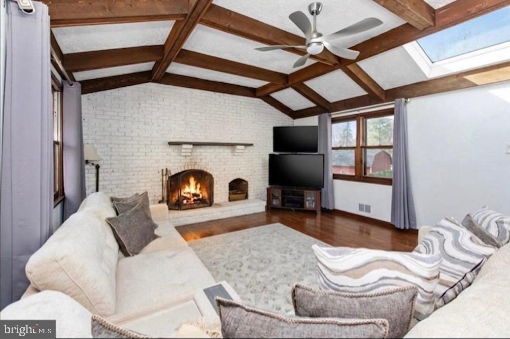 WYNNEWOOD - Residential