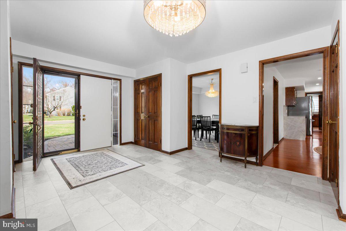 WYNNEWOOD - Residential