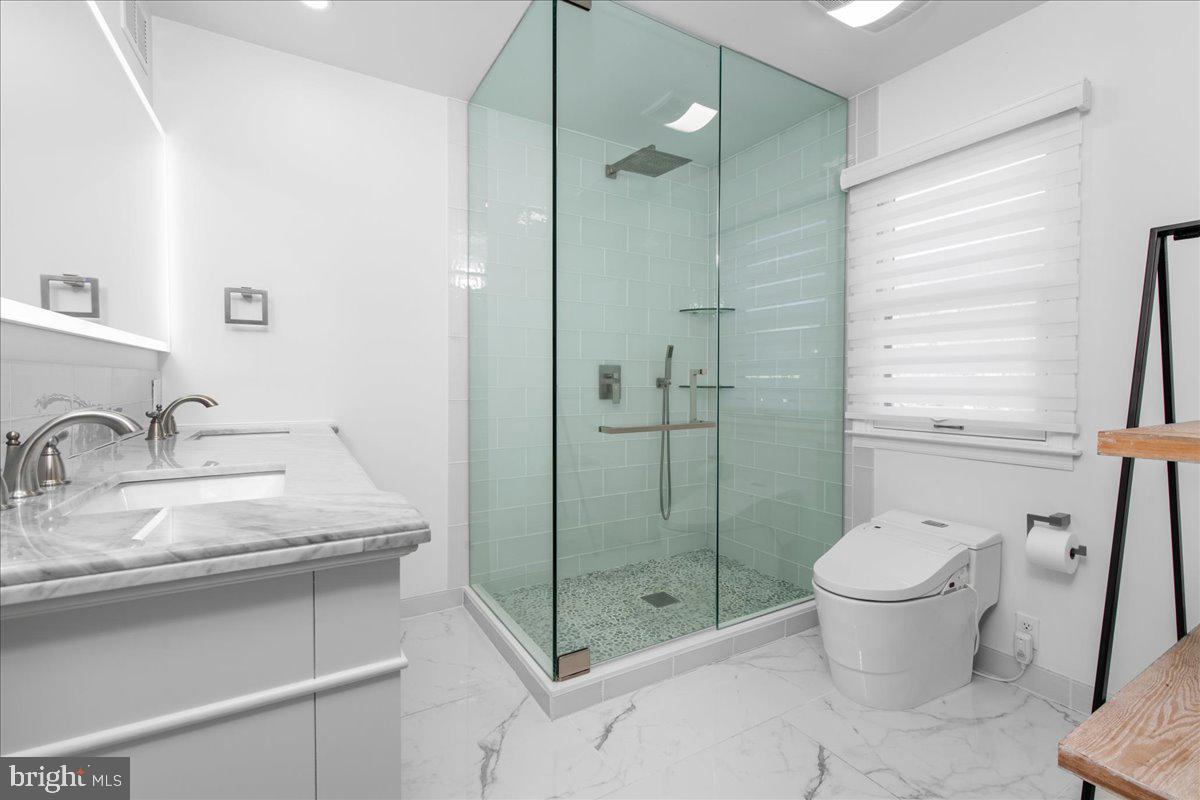 WYNNEWOOD - Residential