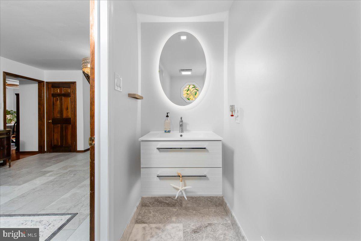 WYNNEWOOD - Residential