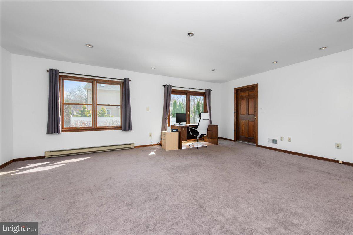 WYNNEWOOD - Residential