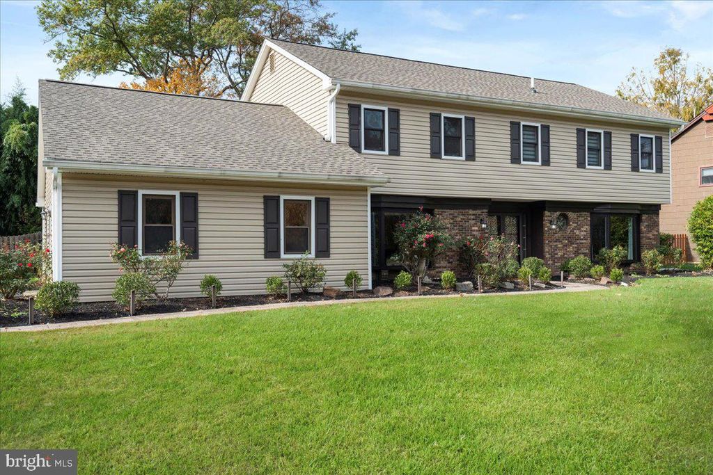 Photo of 329 Sherwood Drive, YARDLEY, PA 19067 (MLS # PABU2116448)