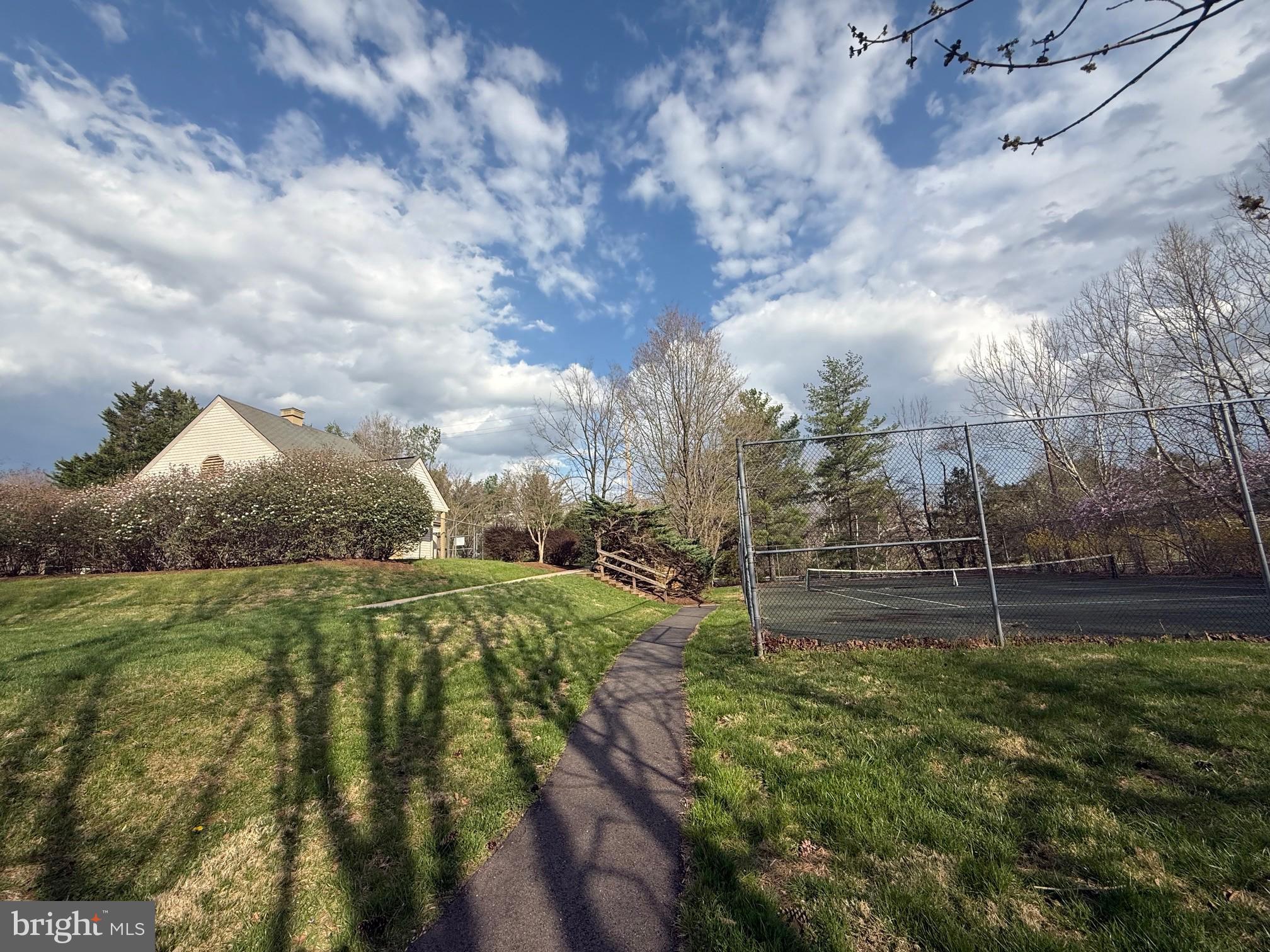 DUFIEF MILL BROOK - Residential