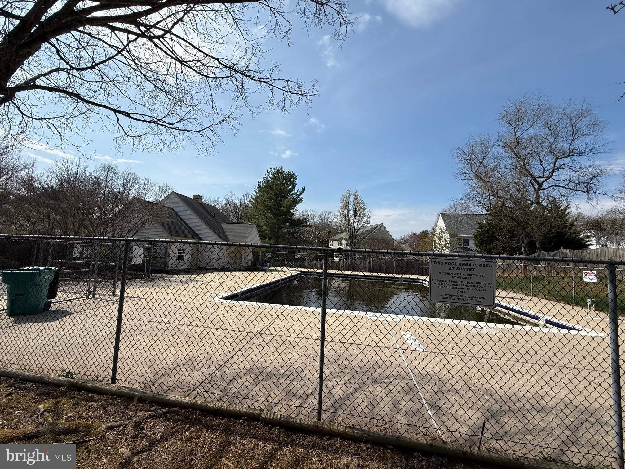 DUFIEF MILL BROOK - Residential