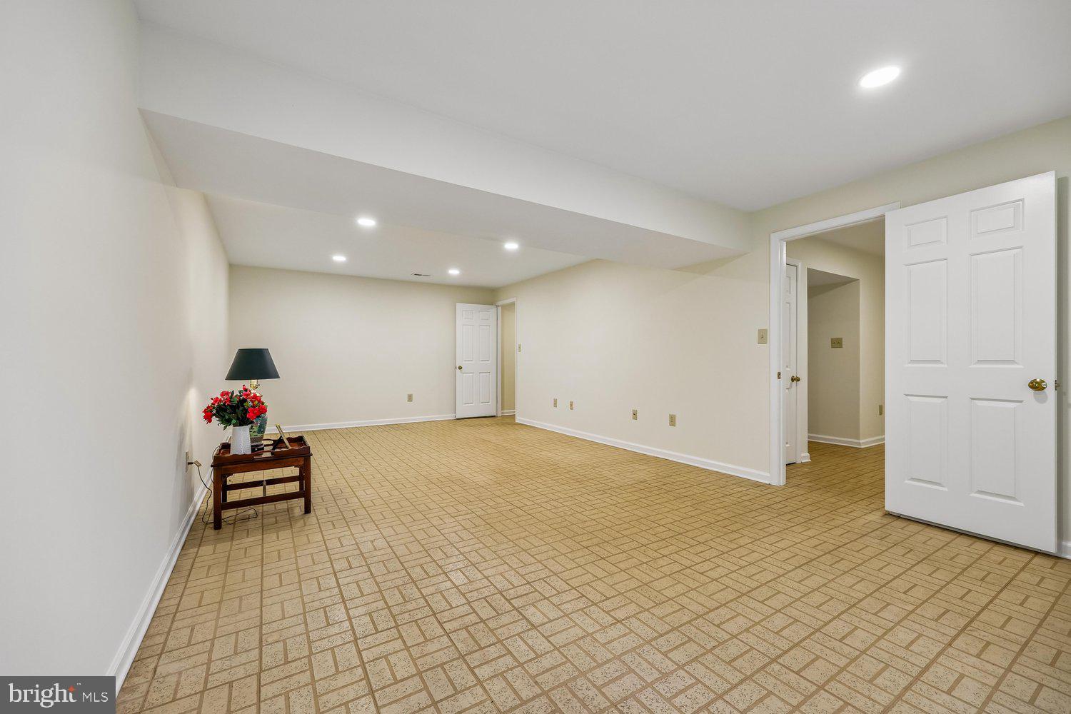 DUFIEF MILL BROOK - Residential