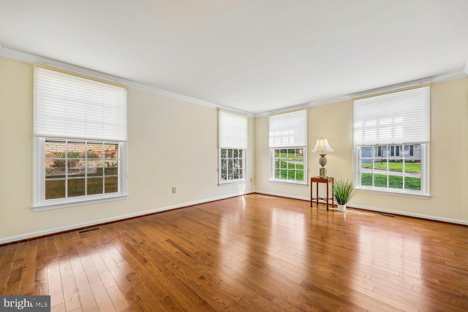 DUFIEF MILL BROOK - Residential