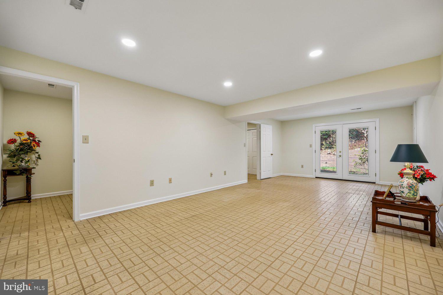 DUFIEF MILL BROOK - Residential