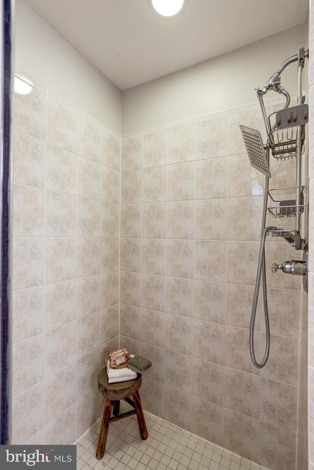 GLEN ECHO HEIGHTS - Residential