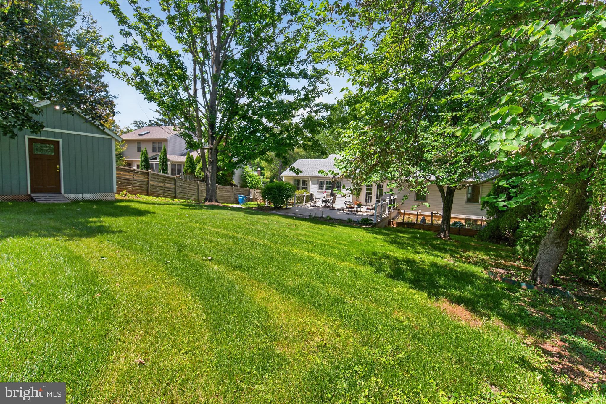 ENVIRONS - Residential