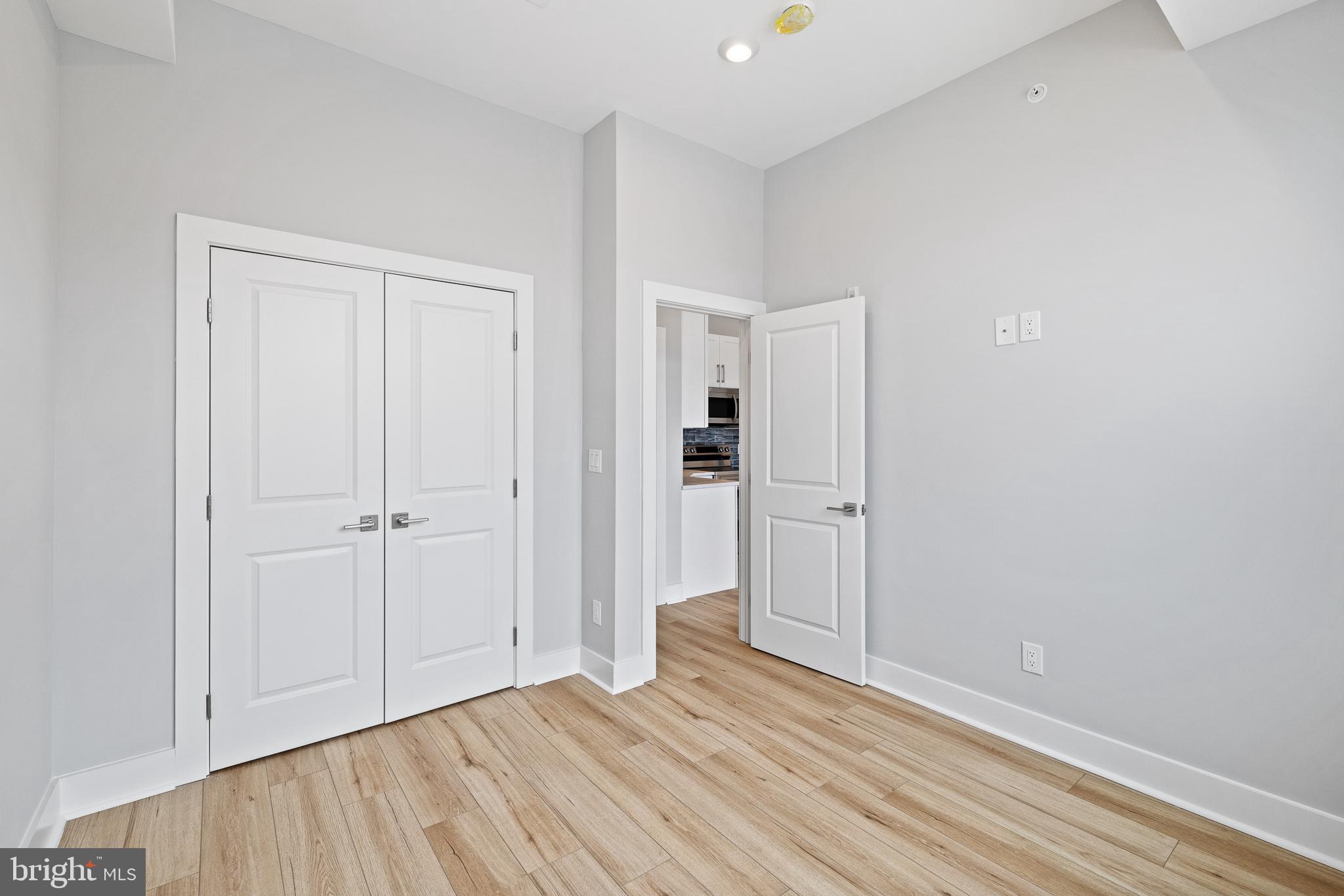 SOUTH KENSINGTON - Residential Lease