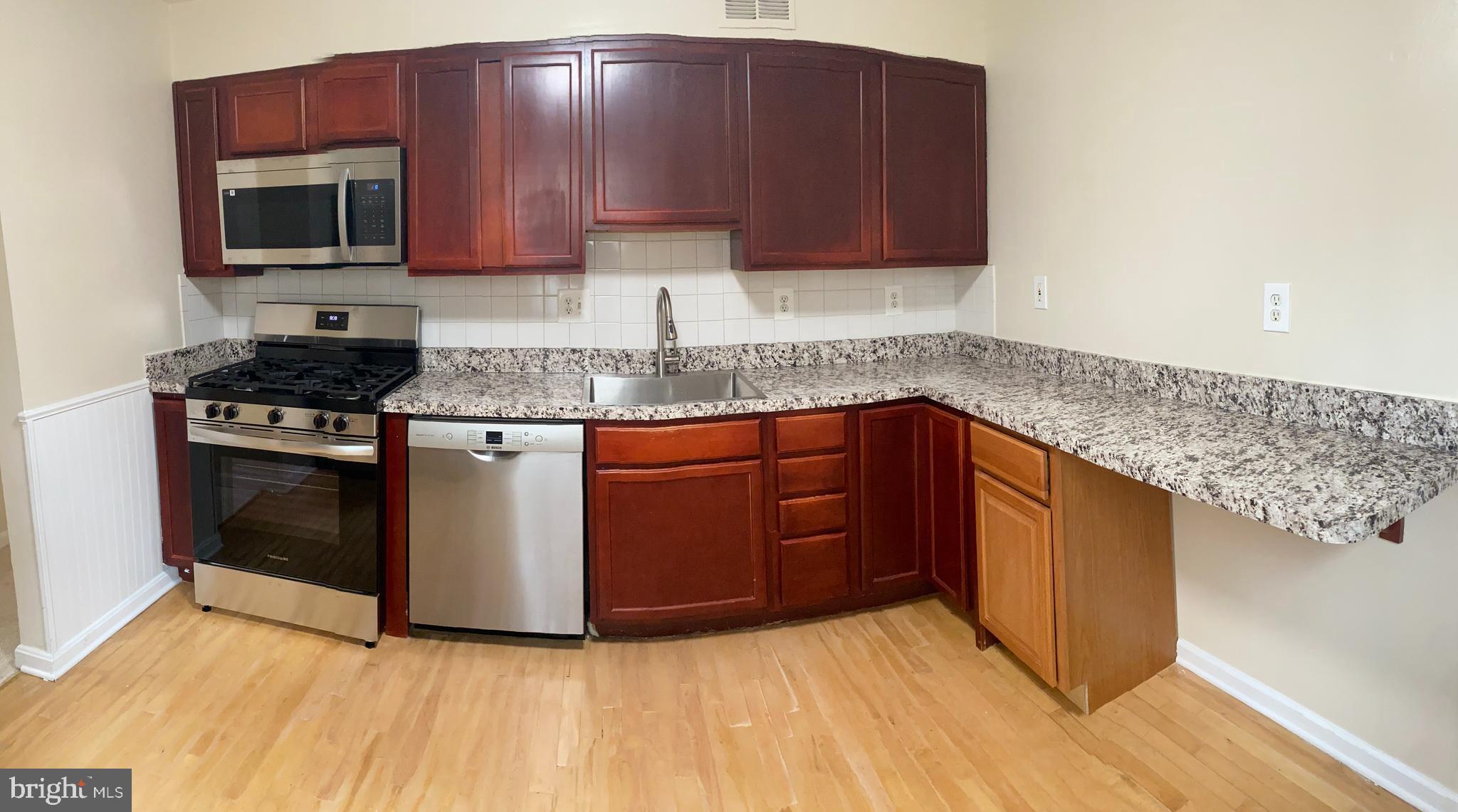 HOLLYWOOD - Residential