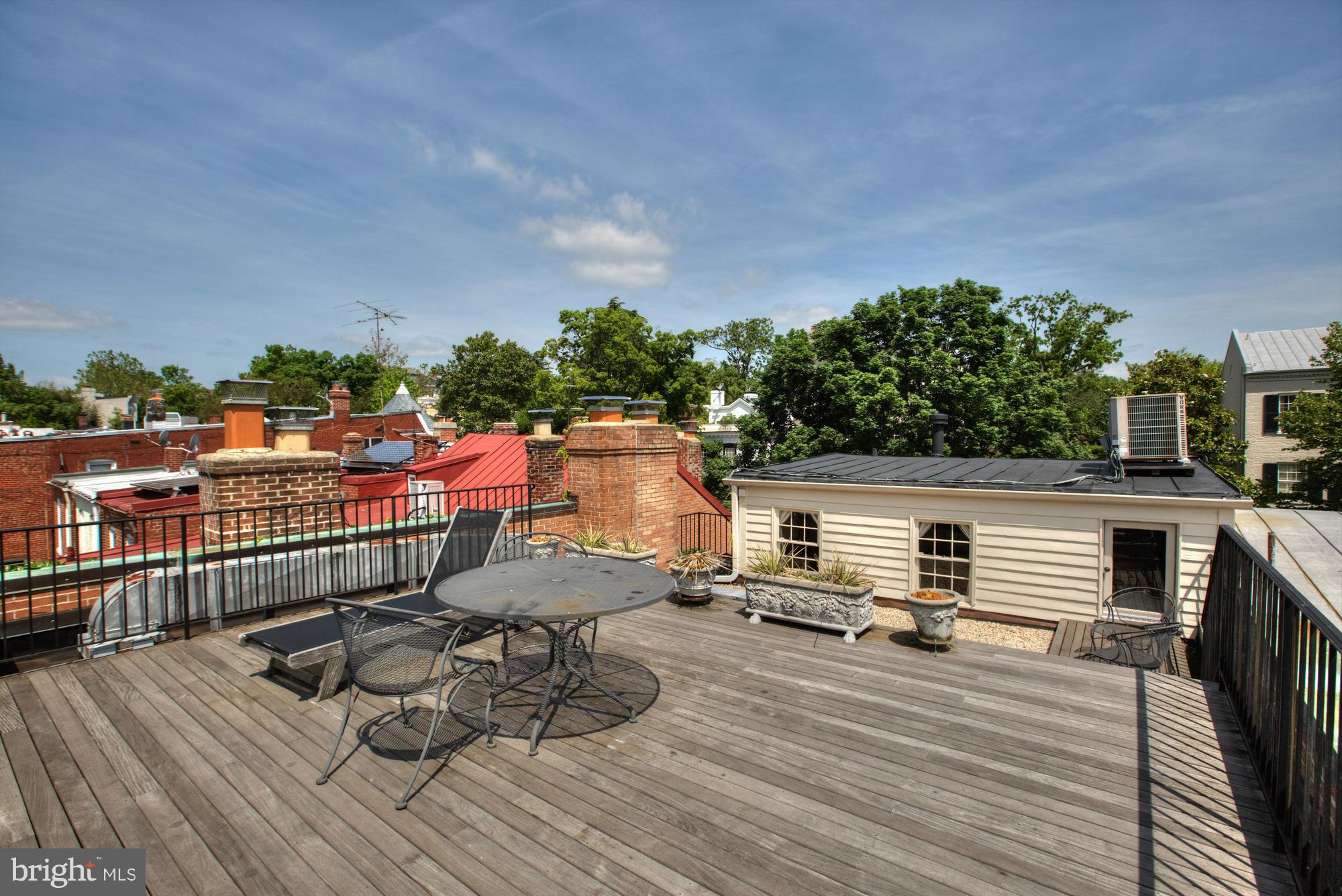 GEORGETOWN - Residential