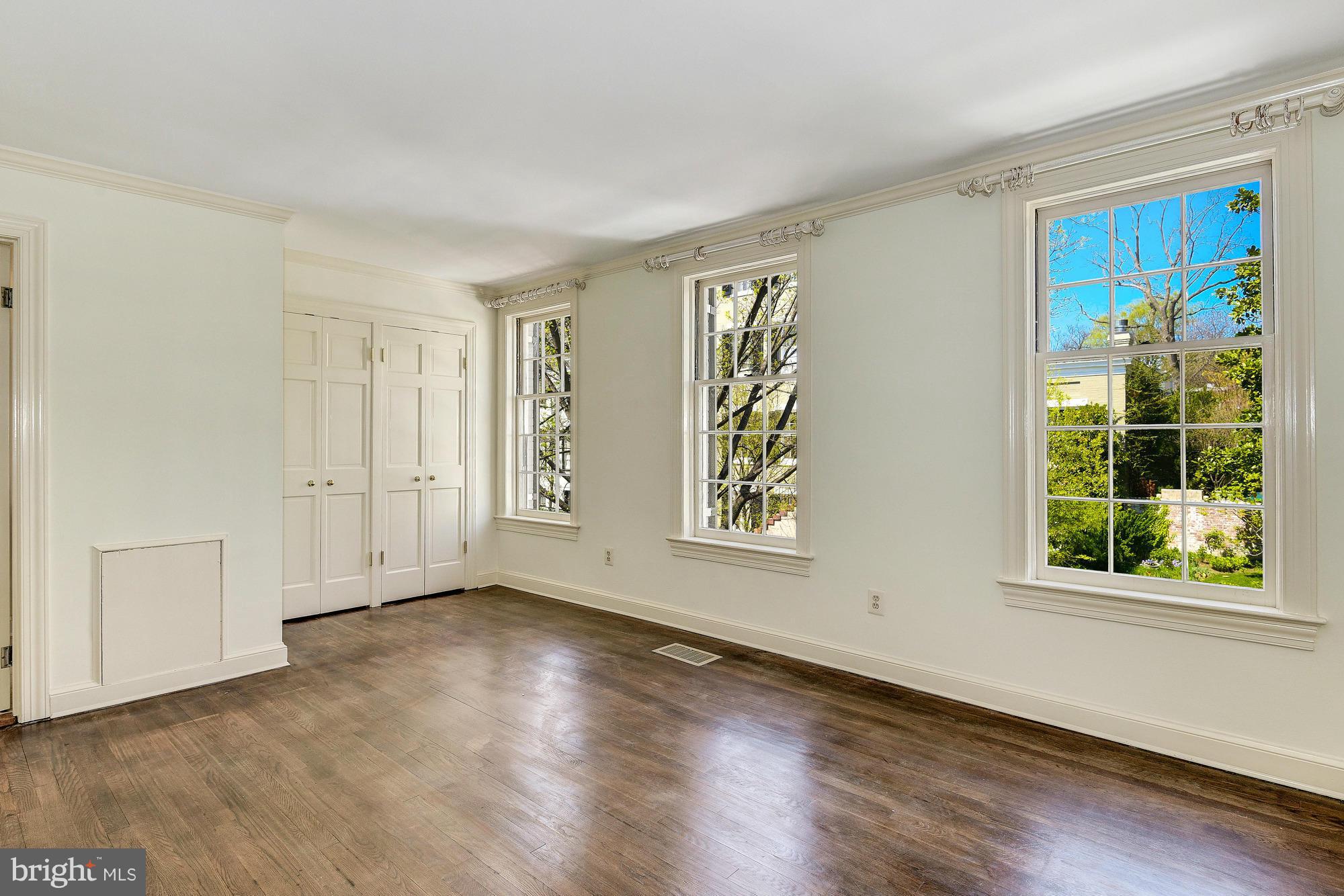 GEORGETOWN - Residential
