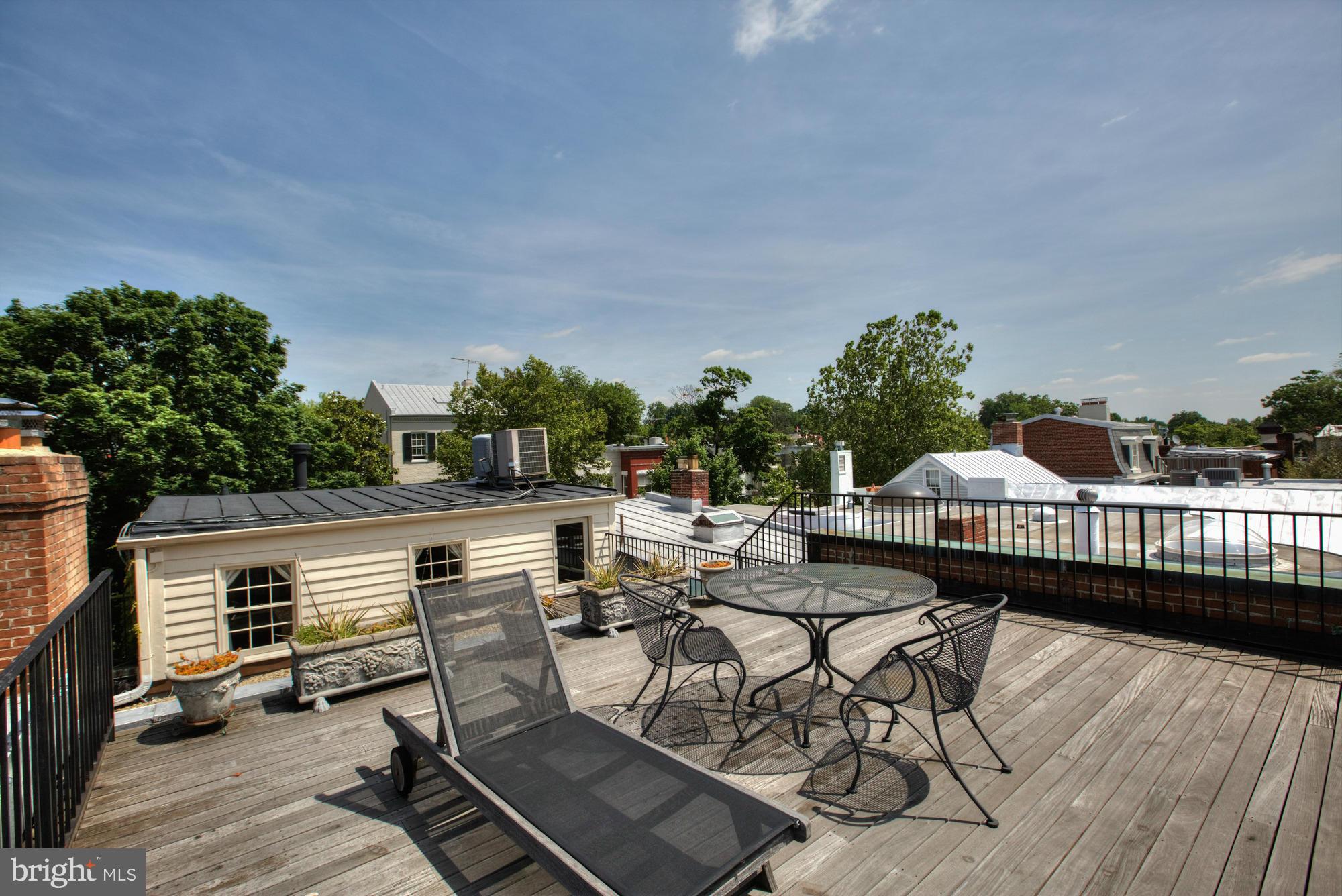 GEORGETOWN - Residential