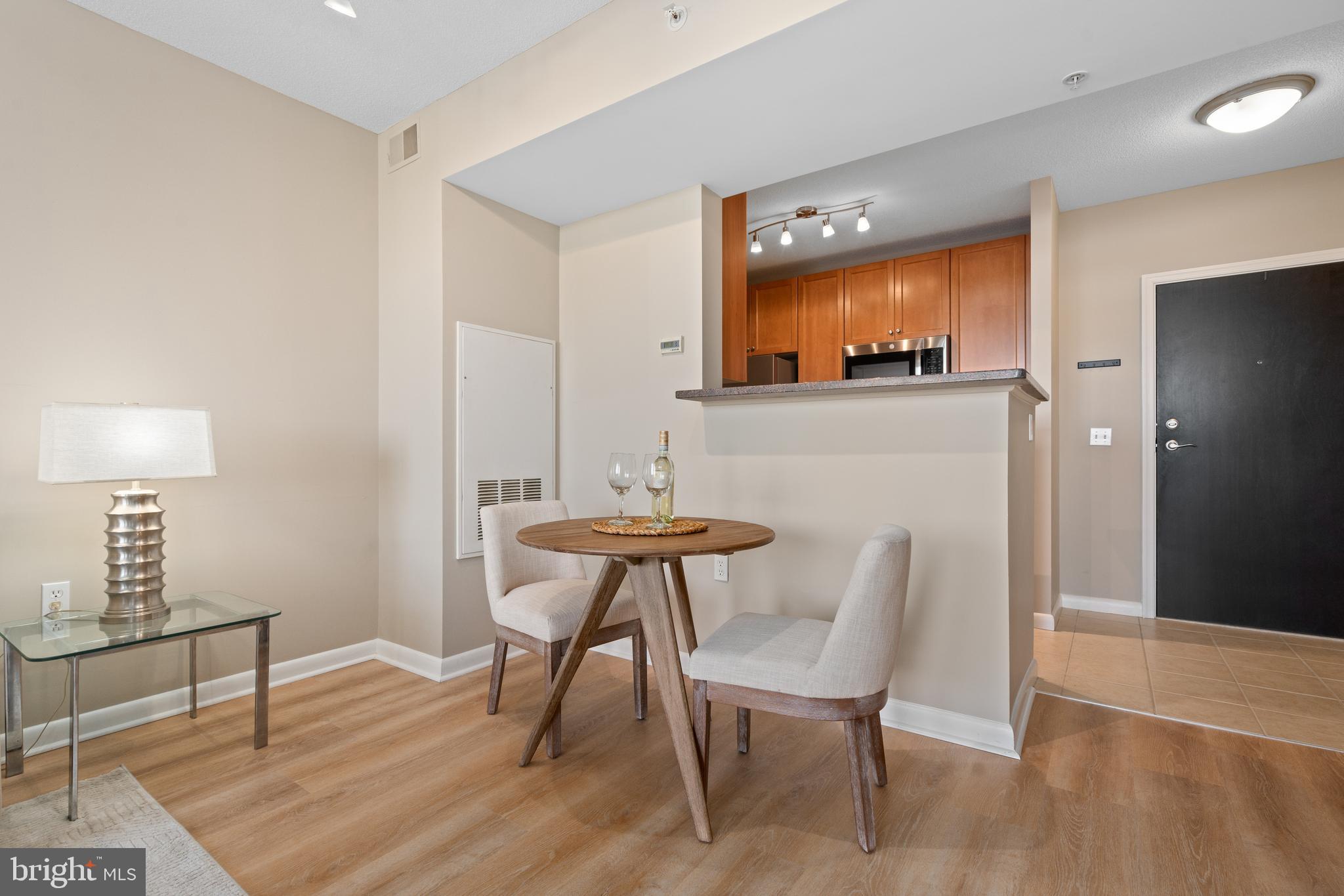 CONTINENTAL - Residential