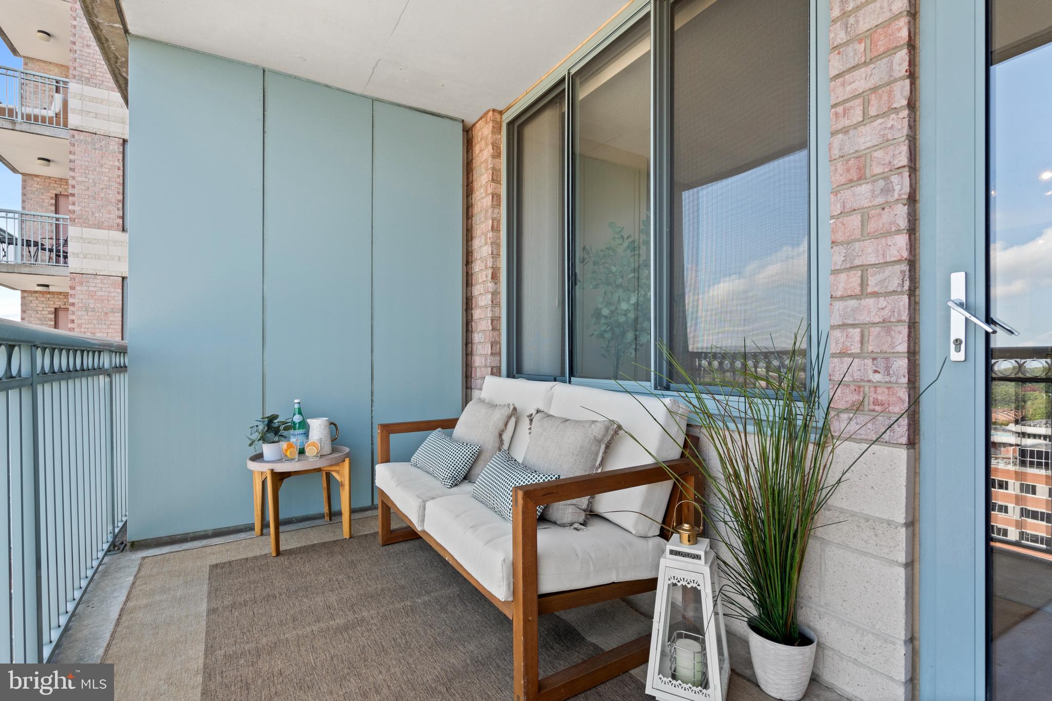 CONTINENTAL - Residential