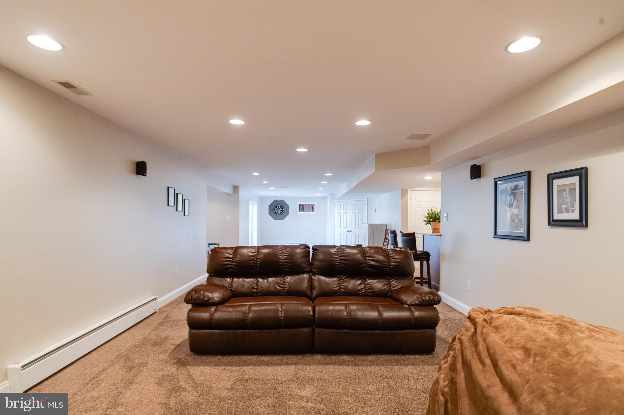 RIVERWALK - Residential