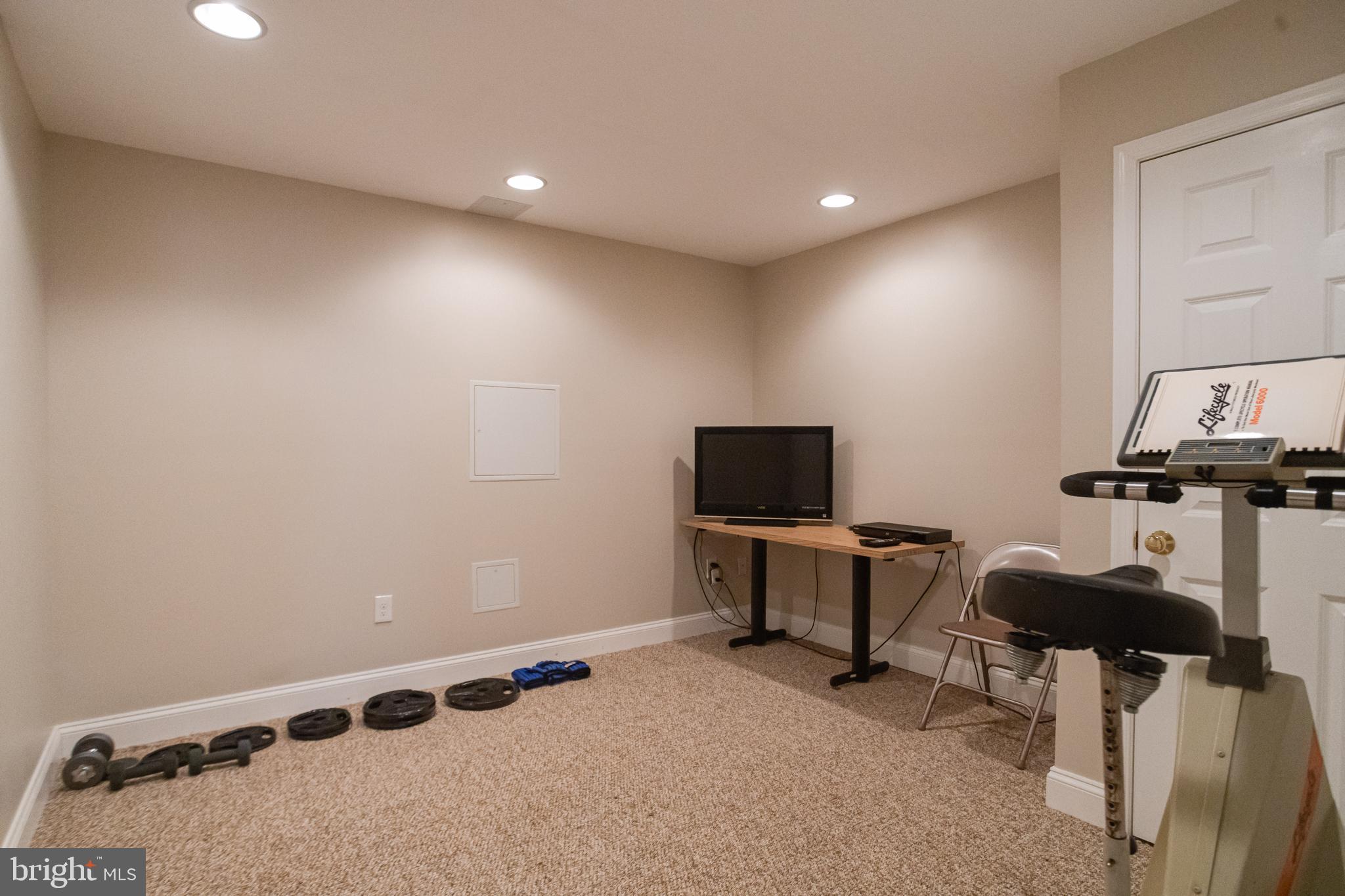 RIVERWALK - Residential